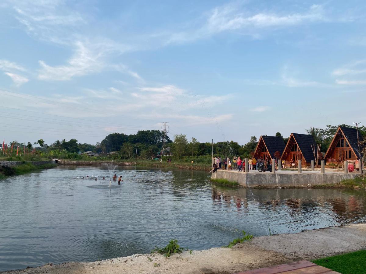 Resort & Resto Talaga Sundayana سوبانج المظهر الخارجي الصورة
