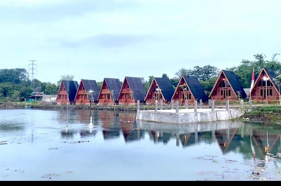 Resort & Resto Talaga Sundayana سوبانج المظهر الخارجي الصورة